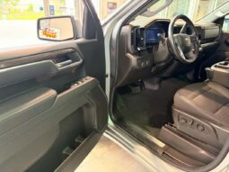 
										2025 Chevrolet Silverado 1500 Crew Cab Short Box 4 full									