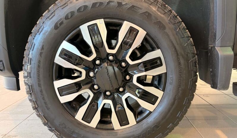 
								2025 GMC Sierra 2500 4wd Crew Cab full									
