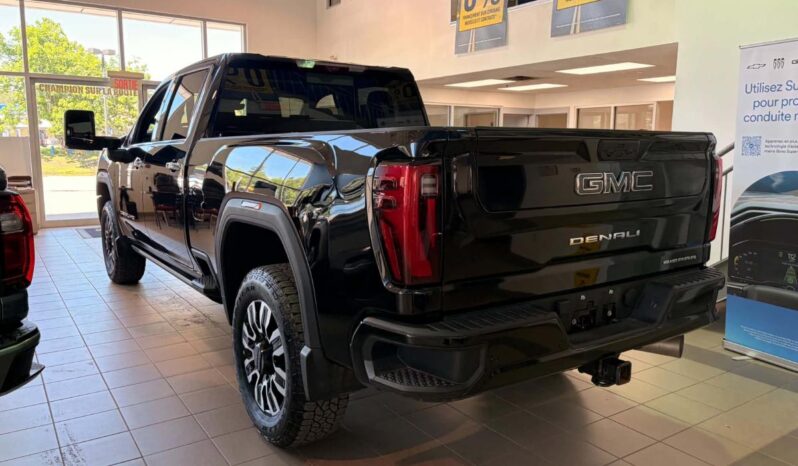 
								2025 GMC Sierra 2500 4wd Crew Cab full									