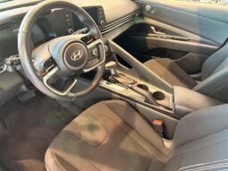 
										2025 Hyundai Elantra Preferred Ivt full									