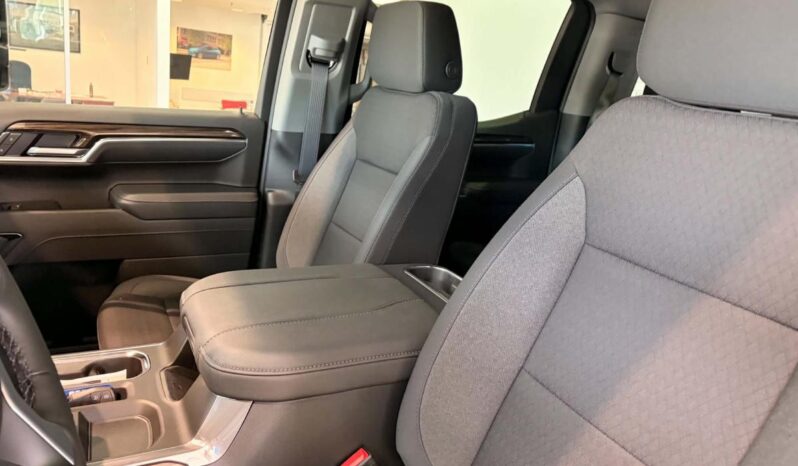 
								2026 Chevrolet Silverado 1500 Crew Cab Standard full									