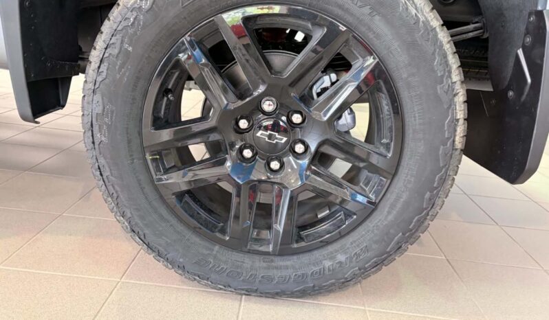 
								2026 Chevrolet Silverado 1500 Crew Cab Standard full									