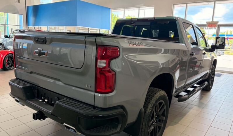 
								2026 Chevrolet Silverado 1500 Crew Cab Standard full									