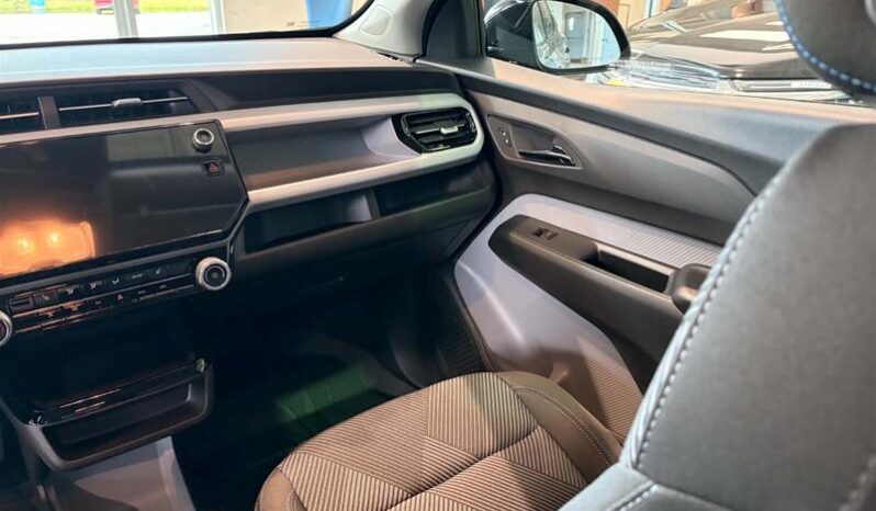 
								2027 Chevrolet Bolt Fwd 4dr Lt full									