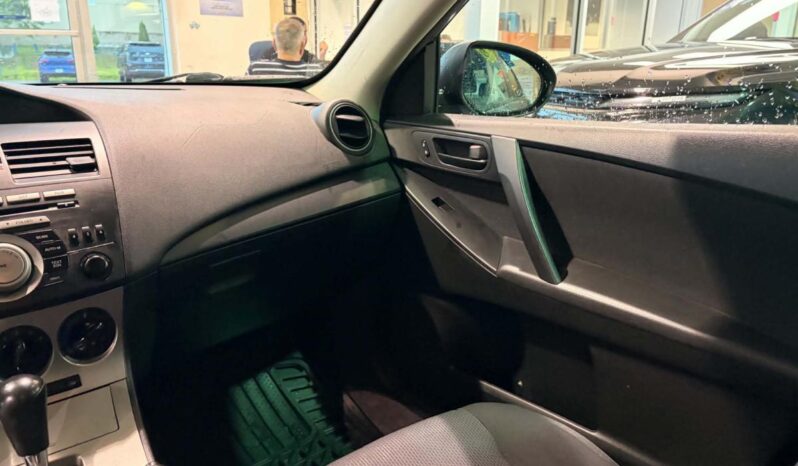 
								2011 Mazda Mazda3 Sport Gs At full									