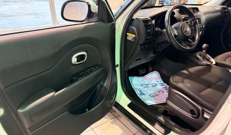 
								2015 Kia Soul 2.0l Ex At full									