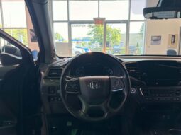 
										2021 Honda Pilot EX full									