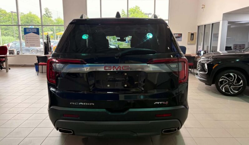 
								2022 GMC Acadia Awd At4 full									