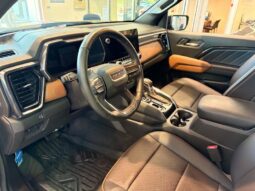 
										2023 GMC Canyon Crew Cab Short Box full									