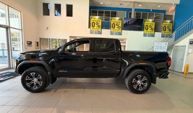 
								2023 GMC Canyon Crew Cab Short Box full									