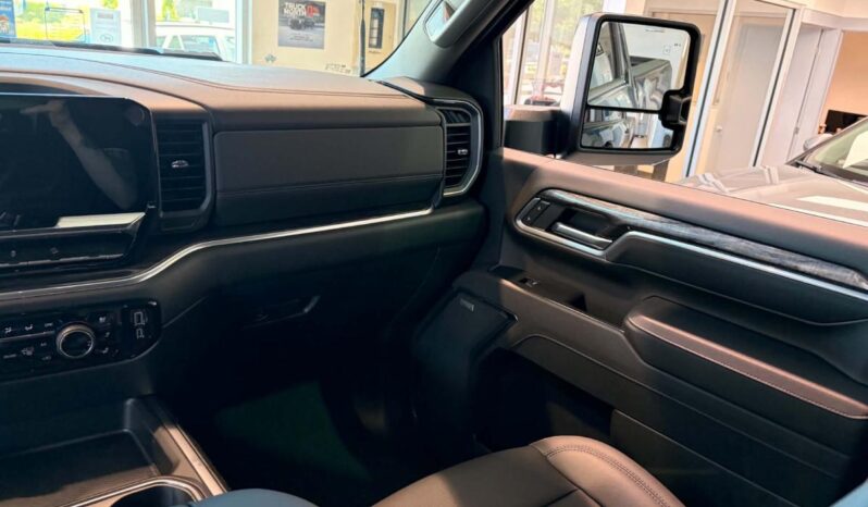 
								2026 Chevrolet Silverado 2500 4wd Crew Cab full									