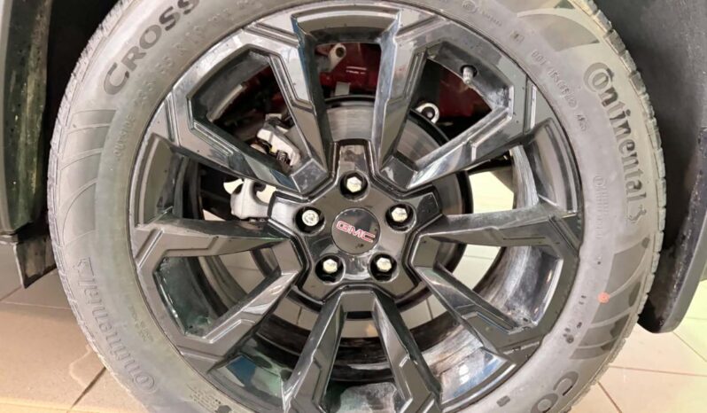 
								2026 GMC Terrain Fwd Elevation full									