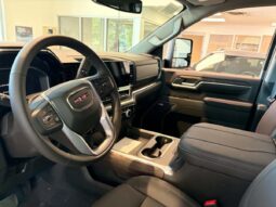 
										2026 GMC Sierra 2500 Crew Cab Standard full									