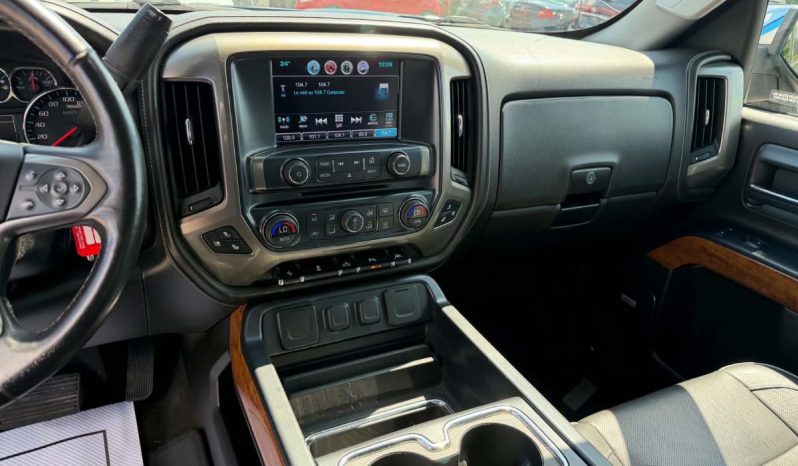 
								2017 Chevrolet Silverado 1500 Crew 4×4 High full									