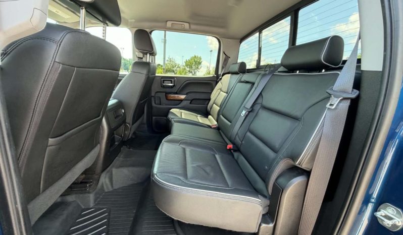 
								2017 Chevrolet Silverado 1500 Crew 4×4 High full									