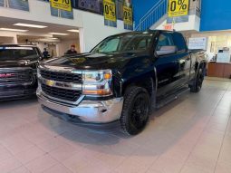 2017 Chevrolet Silverado 1500 - Used Truck - VIN: 1GCVKNEC6HZ337988 - Buckingham Chevrolet Buick GMC Gatineau