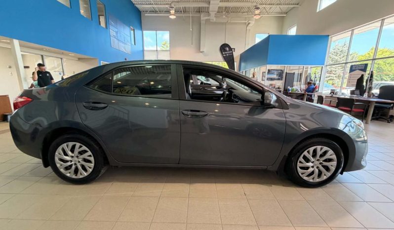 
								2018 Toyota Corolla 4-Door Sedan Se Cvti full									