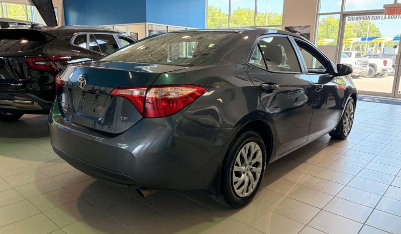 
								2018 Toyota Corolla 4-Door Sedan Se Cvti full									