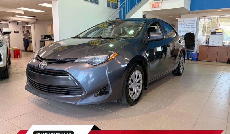 2018 Toyota Corolla - Used Sedan - VIN: 2T1BURHE8JC031313 - Buckingham Chevrolet Buick GMC Gatineau