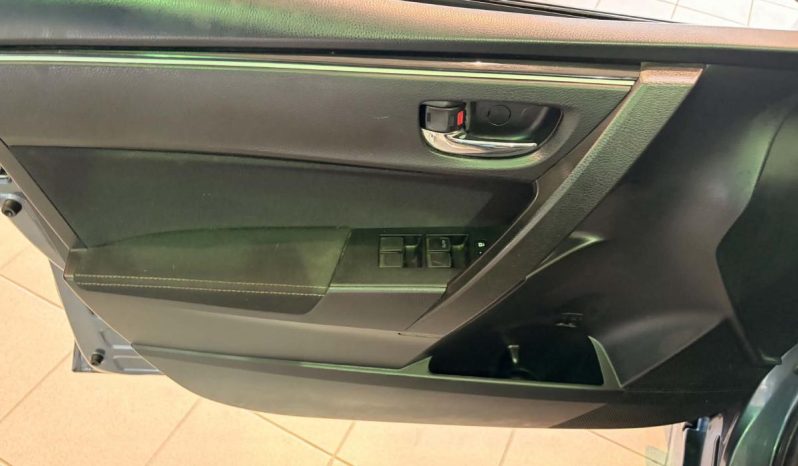 
								2018 Toyota Corolla 4-Door Sedan Se Cvti full									