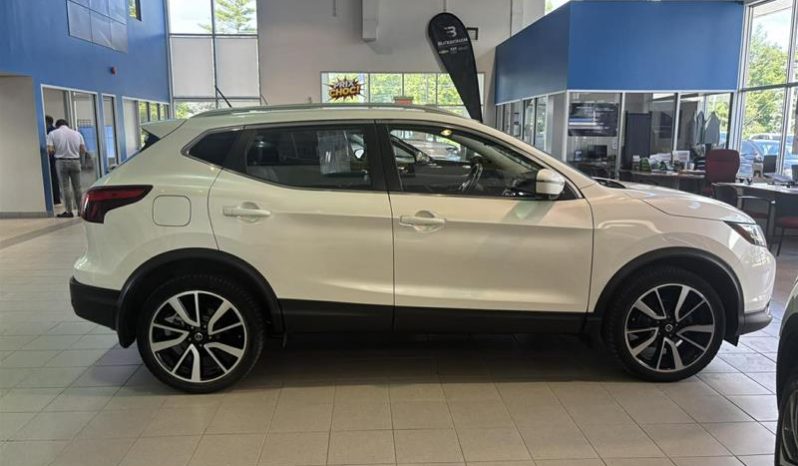 
								2019 Nissan Qashqai S Awd Cvt full									