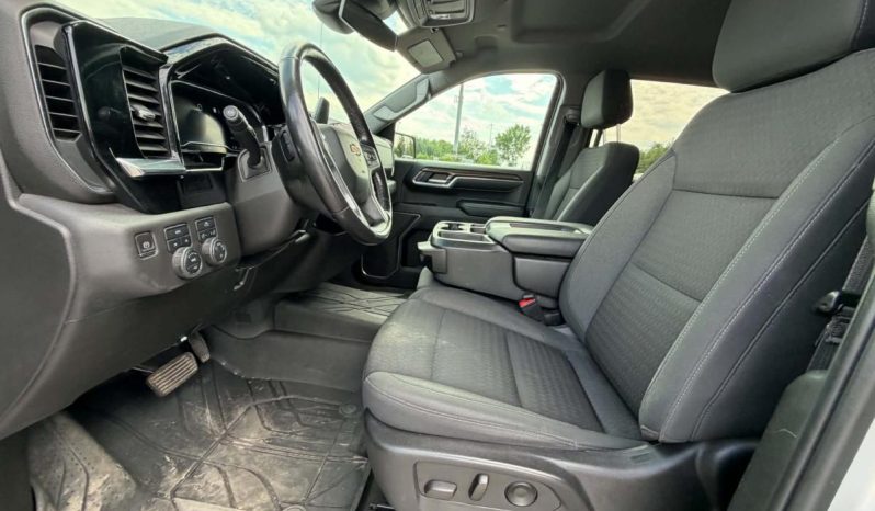 
								2022 Chevrolet Silverado 1500 Crew Cab 4×4 Lt full									