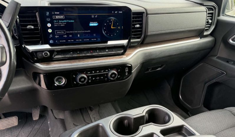
								2022 Chevrolet Silverado 1500 Crew Cab 4×4 Lt full									