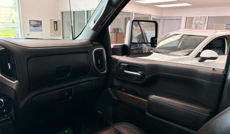 
								2022 GMC Sierra 2500 Crew Cab 4×4 Denali full									