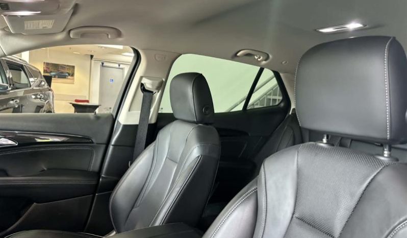 
								2023 Buick Envision Essence Awd full									