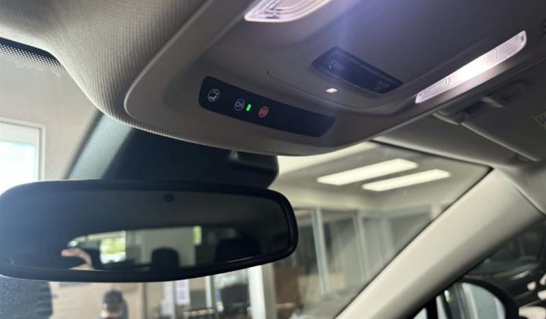 
								2023 Buick Envision Essence Awd full									