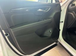
										2023 Buick Envision Essence Awd full									