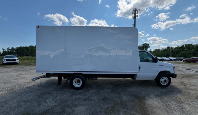 
								2023 Ford E-series full									