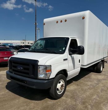 2023 Ford E-series - Used Van - VIN: 1FDWE4FK4PDD11229 - Buckingham Chevrolet Buick GMC Gatineau