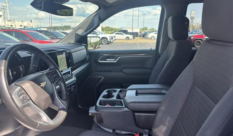 
								2025 Chevrolet Silverado 1500 Crew Cab Standard full									