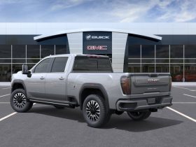 2026 GMC Sierra 2500 Crew Cab Standard