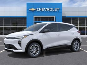 2027 Chevrolet Bolt Fwd 4dr Lt
