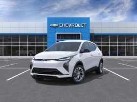 2027 Chevrolet Bolt Fwd 4dr Lt