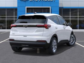 2027 Chevrolet Bolt Fwd 4dr Lt