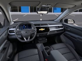 2027 Chevrolet Bolt Fwd 4dr Rs