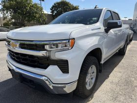 2025 Chevrolet Silverado 1500 Crew Cab Short Box 4