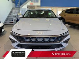 2025 Hyundai Elantra Essential Ivt