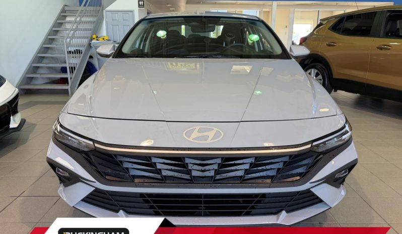 
								2025 Hyundai Elantra Essential Ivt full									