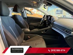 
										2025 Hyundai Elantra Essential Ivt full									