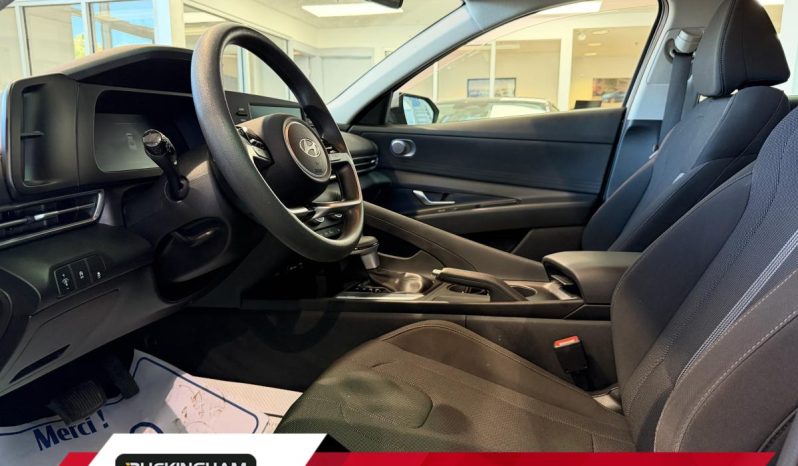 
								2025 Hyundai Elantra Essential Ivt full									