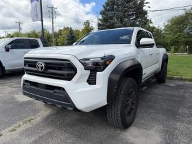 2025 Toyota Tacoma Double Cab At