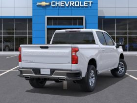 2026 Chevrolet Silverado 1500 Crew Cab Short Box 4