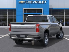 2026 Chevrolet Silverado 1500 Crew Cab Short Box 4
