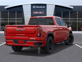 2026 GMC Sierra 1500 Crew Cab Standard