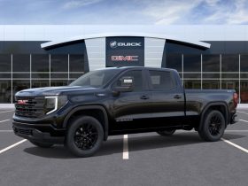 2026 GMC Sierra 1500 Crew Cab Standard