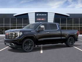 2026 GMC Sierra 1500 Crew Cab Standard